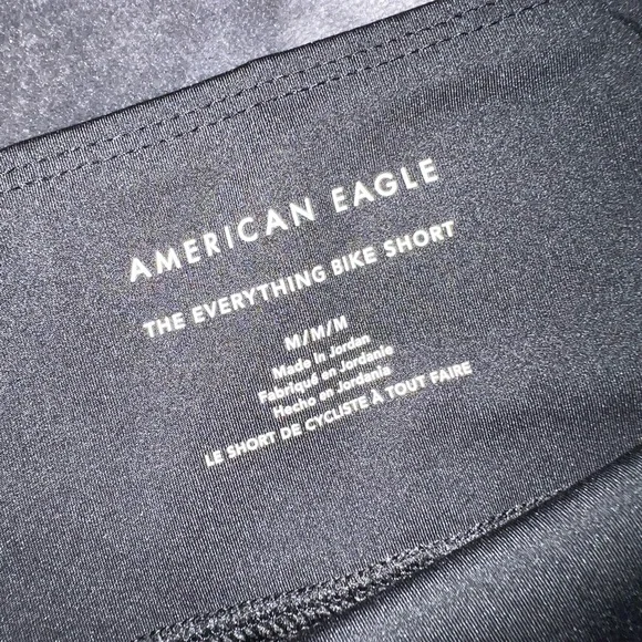 American Eagle The Everything Bike Short in Black Size Medium - Picture 2 of 5